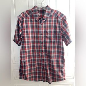Arcteryx men’s short sleeve button down plaid size Large